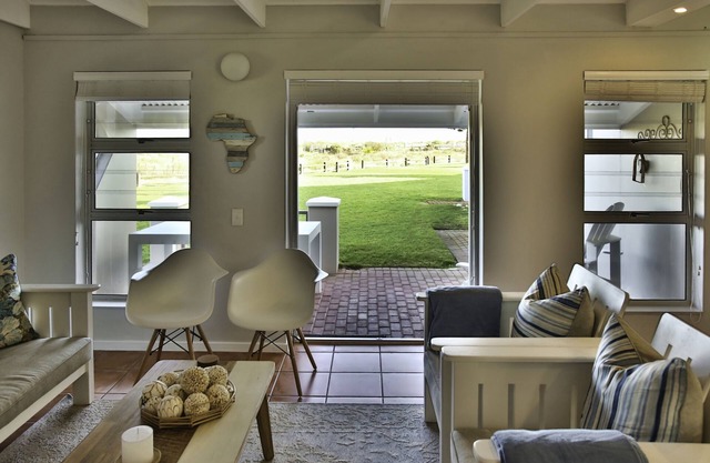 Seehuisie, Langebaan 6-Sleeper