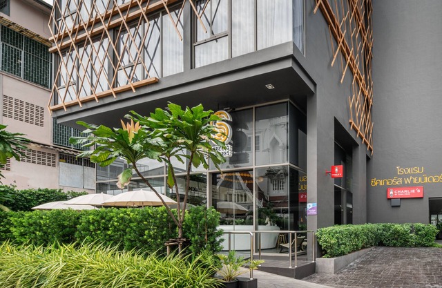 Seekers Finders Rama IV Hotel, SureStay Collection by BW