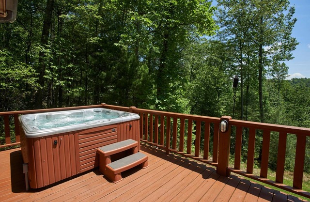 Segals Nest 3BR/2.5BA Log Home Close to Blowing Rock