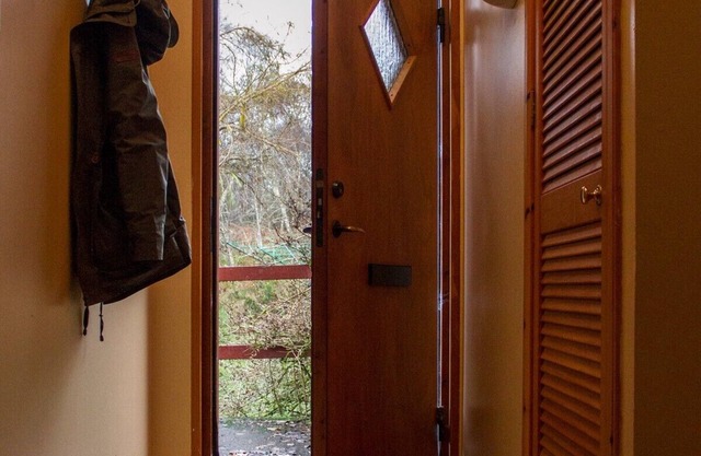 Self-Catering chalet near Plockton and the Isle of Skye secluded, well equipped and dog friendly.