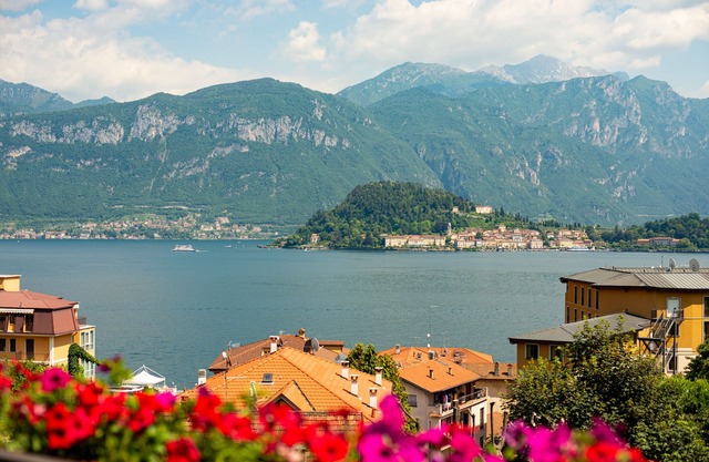 SELF CHECK IN, PRIVATE PARKING, MESMERIZING VIEWS!