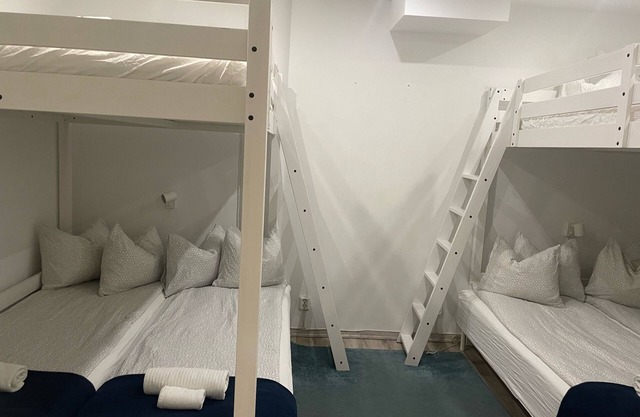 Semi-automatic mini-hotel (#1)