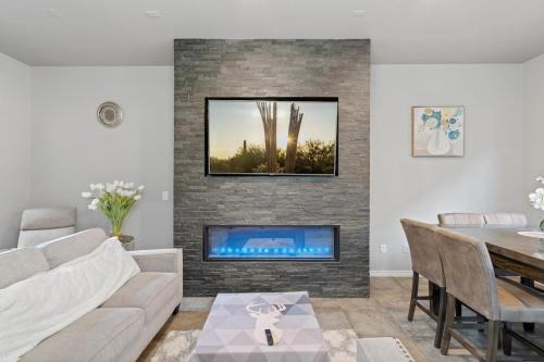 Serene Retreat with Pool & Spa 3 Bed 3 Bath