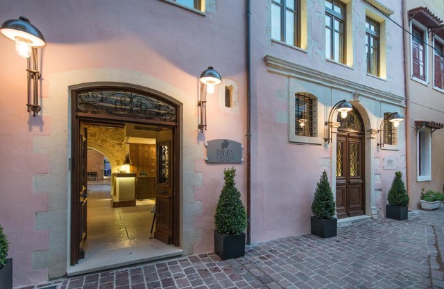 Serenissima Boutique Hotel