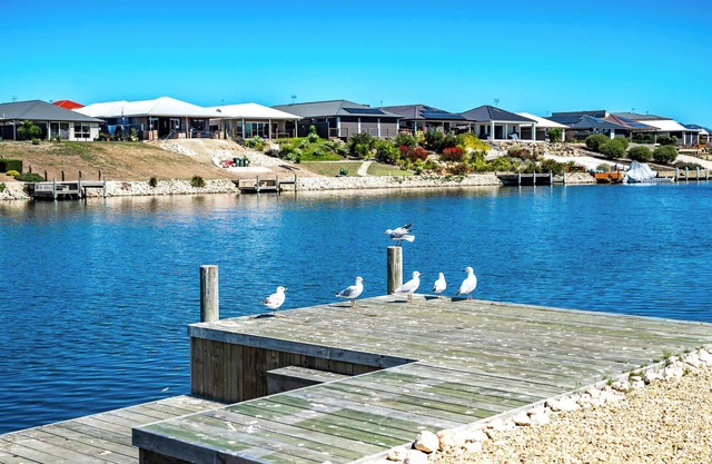 Serenity 24 Tyro St Hindmarsh Island
