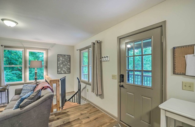 'serenity' Waynesville Home w/Deck & Fire Pit!