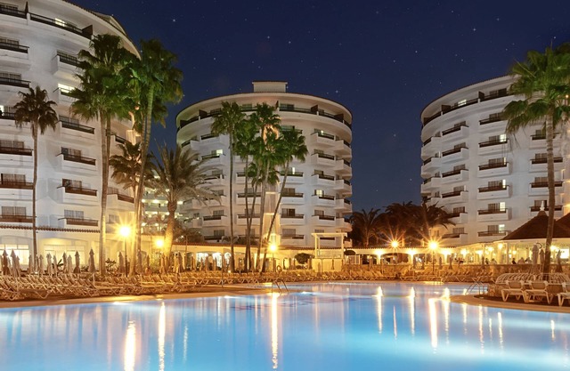 Servatur Waikiki