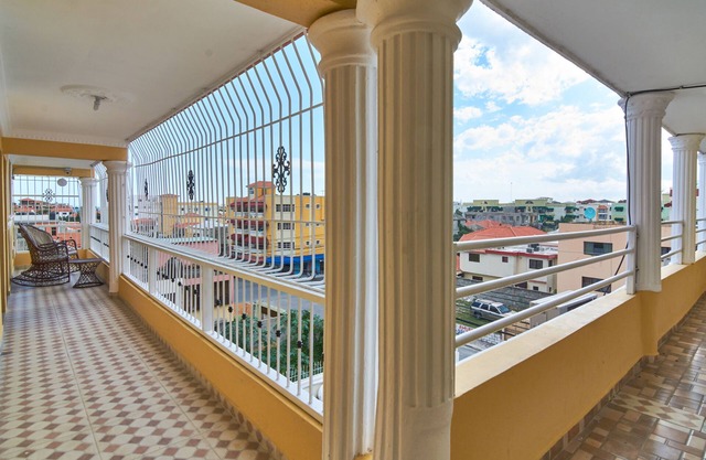 Serviced 2 Bedroom 2 Bathroom Apartment in Corales del Sur, Close to the Airport