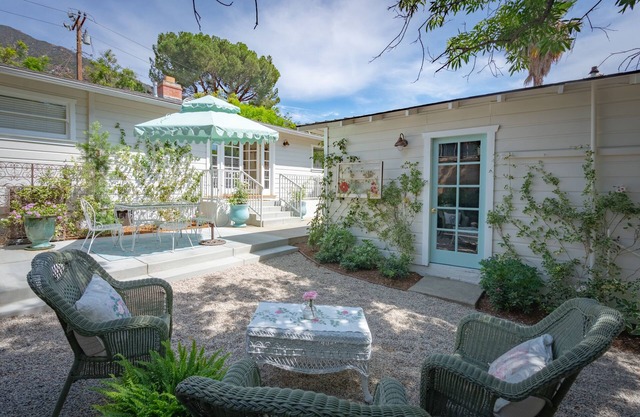 Shabby Chic Rose Cottage Southern California