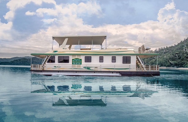 Shasta Marina at Packers Bay Mirage I Houseboat,