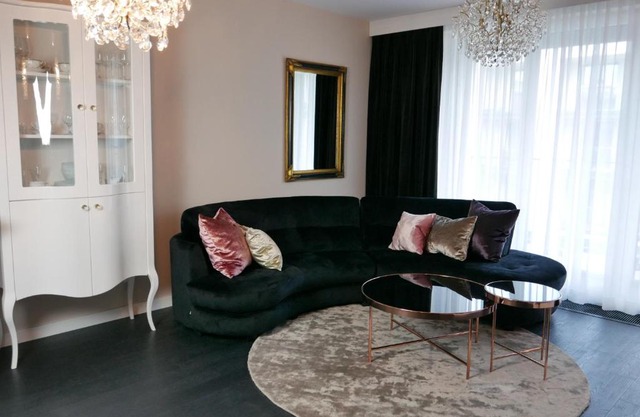 SHE Apartment