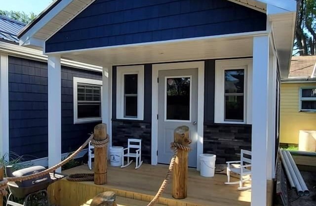 Sherri's Shipwreck Shed at Christopher's Dockside