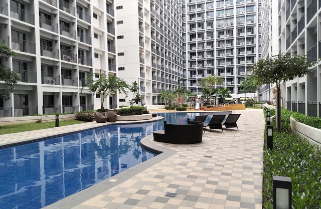 Shore2 Residences Tower2