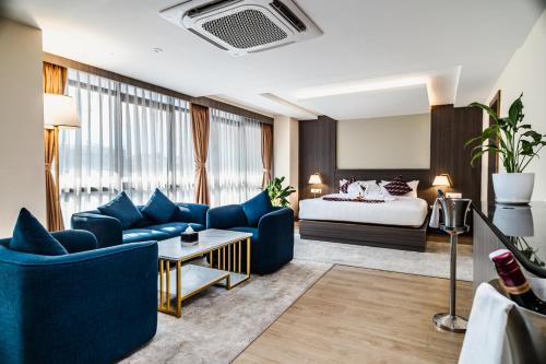 Siddhartha Hotel Damauli