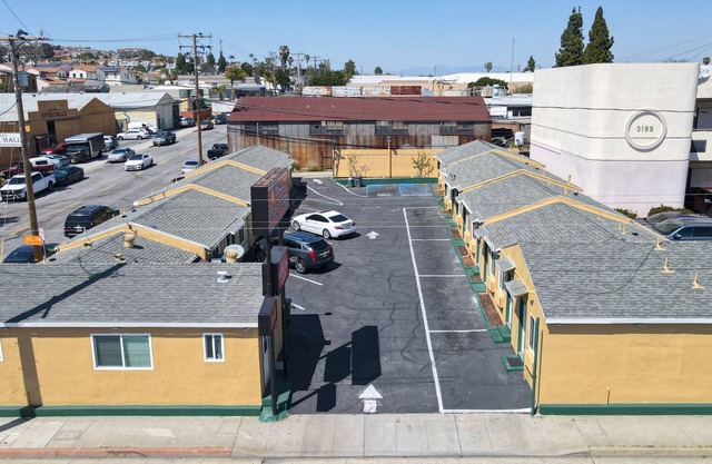 SIGNAL HILL MOTEL