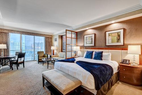 Signature- Balcony Strip View- High floor- NO parking fee