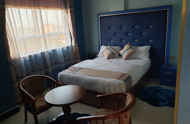Signature suites & hotel we speak your language