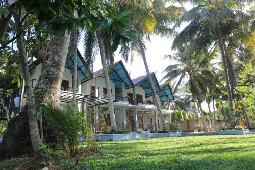 Silver Palm Resort