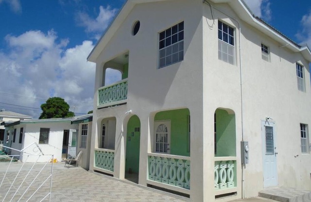 Simply Beautiful Two Storey home/apt awaits you