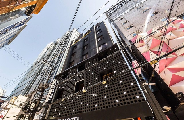 Sinchon Avani Hotel&play