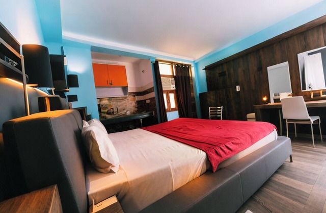 Singh Hotel and Resorts