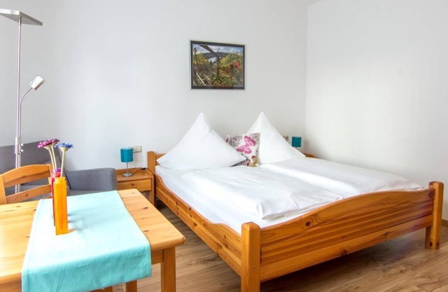 Single room on the ground floor - Gästehaus St. Eberhard