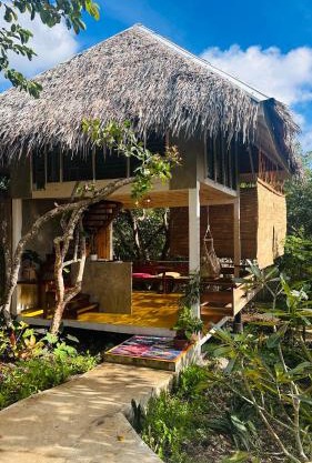 Siquijor Bungalows and Suzuki Jimny included