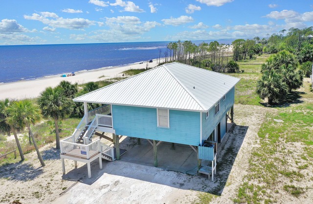 Sit Gulf Front On The Screen Porch At Indian Pass, Single Level Home