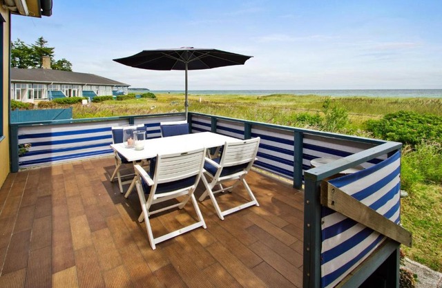 Skærven Beachfront Apartments and Cottage