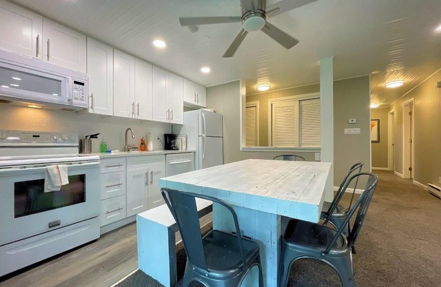 Ski home to this Bennington House condo