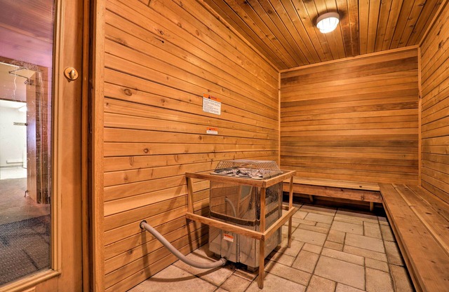 Ski-in/ski-out Resort Condo in Brian Head!