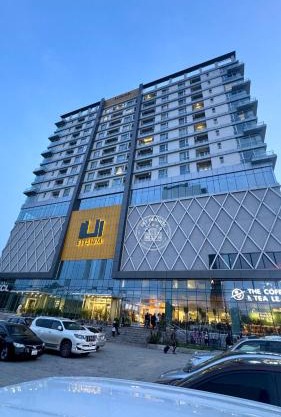 Sky Heights Residency-Premium Stays Facing Centaurus Mall