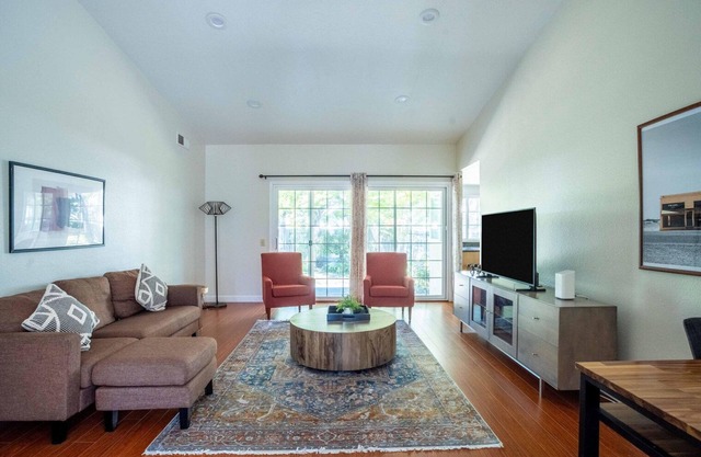 Sleek Foster City 4BR w/Backyard, close to Parks & Shops, by Blueground