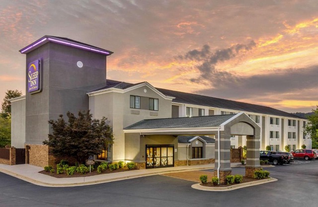 Sleep Inn & Suites