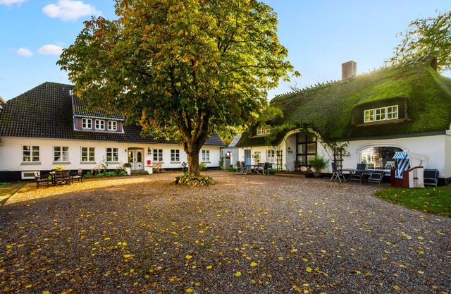 Sleeping Beauty I - wood-burning stove, 2 shower rooms, washing machine, terrace, garden furniture