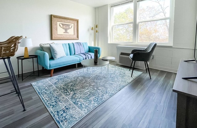 Sleepover: Impeccable 1BD/1BA + Gym - Cincinnati