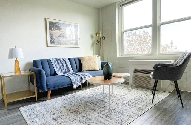 Sleepover: Lively 1BD/1BA + Gym - Cincinnatin