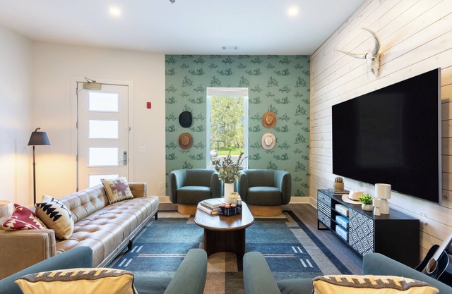 Sleeps 190 | Entire Hotel Near DT | The Outrider