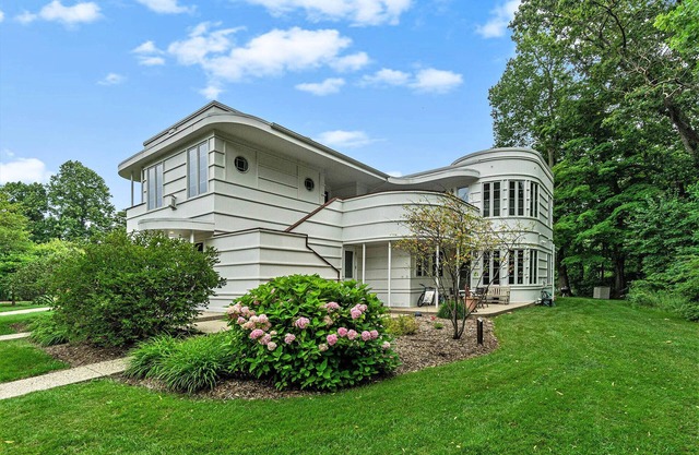 Sleepy Hollow Beach Resort introduces Gateway 53