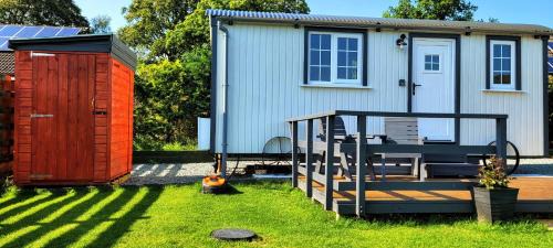 Small Cozy Shepherd hut 20 by 6 feet with boxed in high double bed