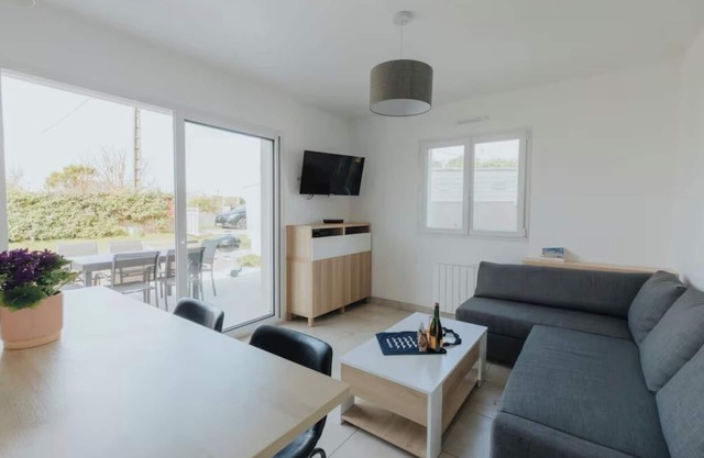 Small house 150 m from the beach on foot - 4pers TY PORSGUEN