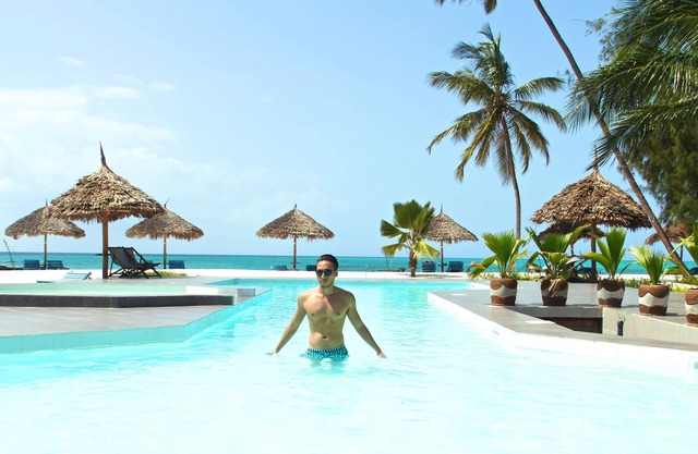 Smiles Beach Hotel