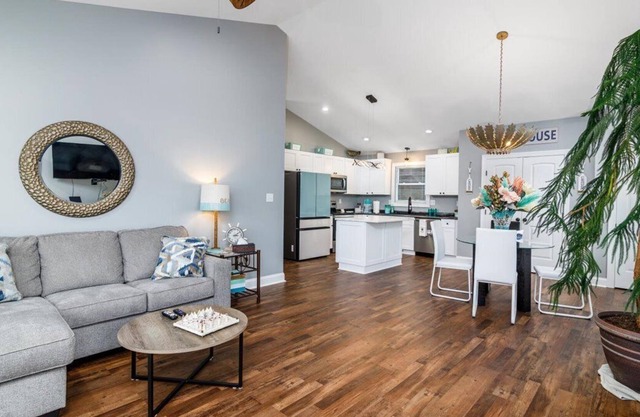 Smith Mountain Lake Cottage