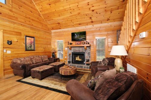 Smoky Mountain Jewel Unit 2 by Avada Properties