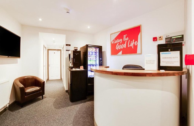 Snooze Hotel