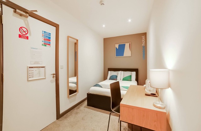 Snooze Hotel