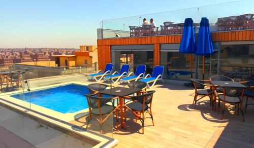 SOFIA PYRAMIDS & SPHINX HOTEL with free pool access