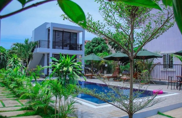 Sokhom Bungalow