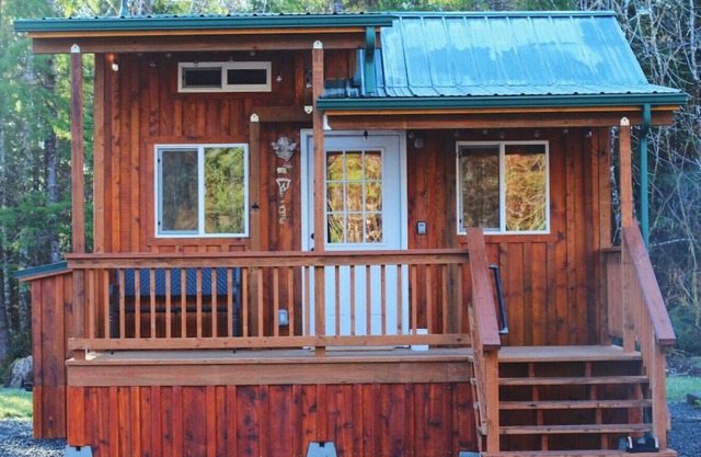 Sol Duc Den- East · Sol Duc Den-East, A tiny cabin with big adventures