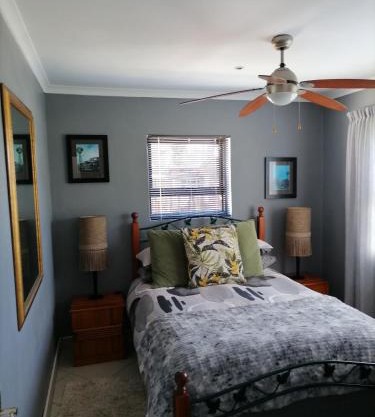 Somerset west Mountain road cottage